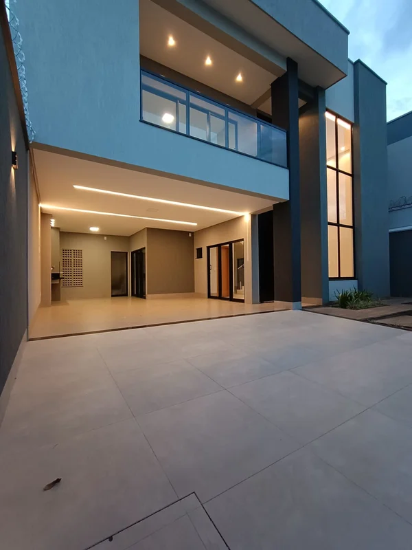 Sobrado Alto Padrão no Setor Goiânia 2 – 3 Suítes Plenas e Acabamento Premium!De...