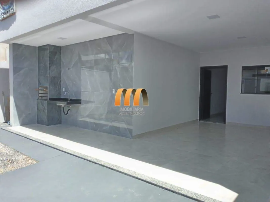Casa nova, localização privilegiada no Bairro Jardim Itália, próximo à escola e ...
