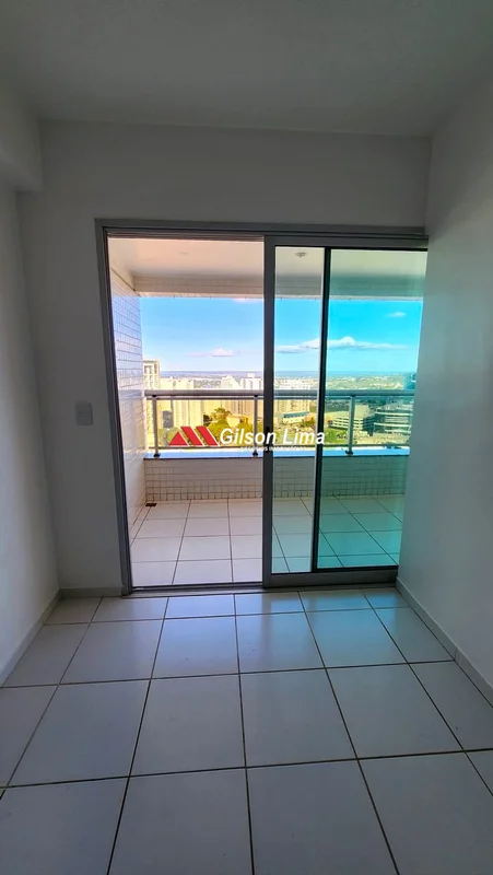 ** 39 m2 - 1 Quarto - Varanda - Armários - Varanda - Andar alto e vista livre - ...