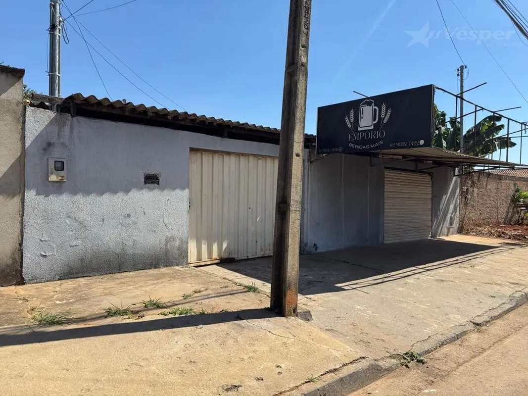 Casa à venda com 3 quartos e com área total de 384,30m² no setor Jardim Cristal ...