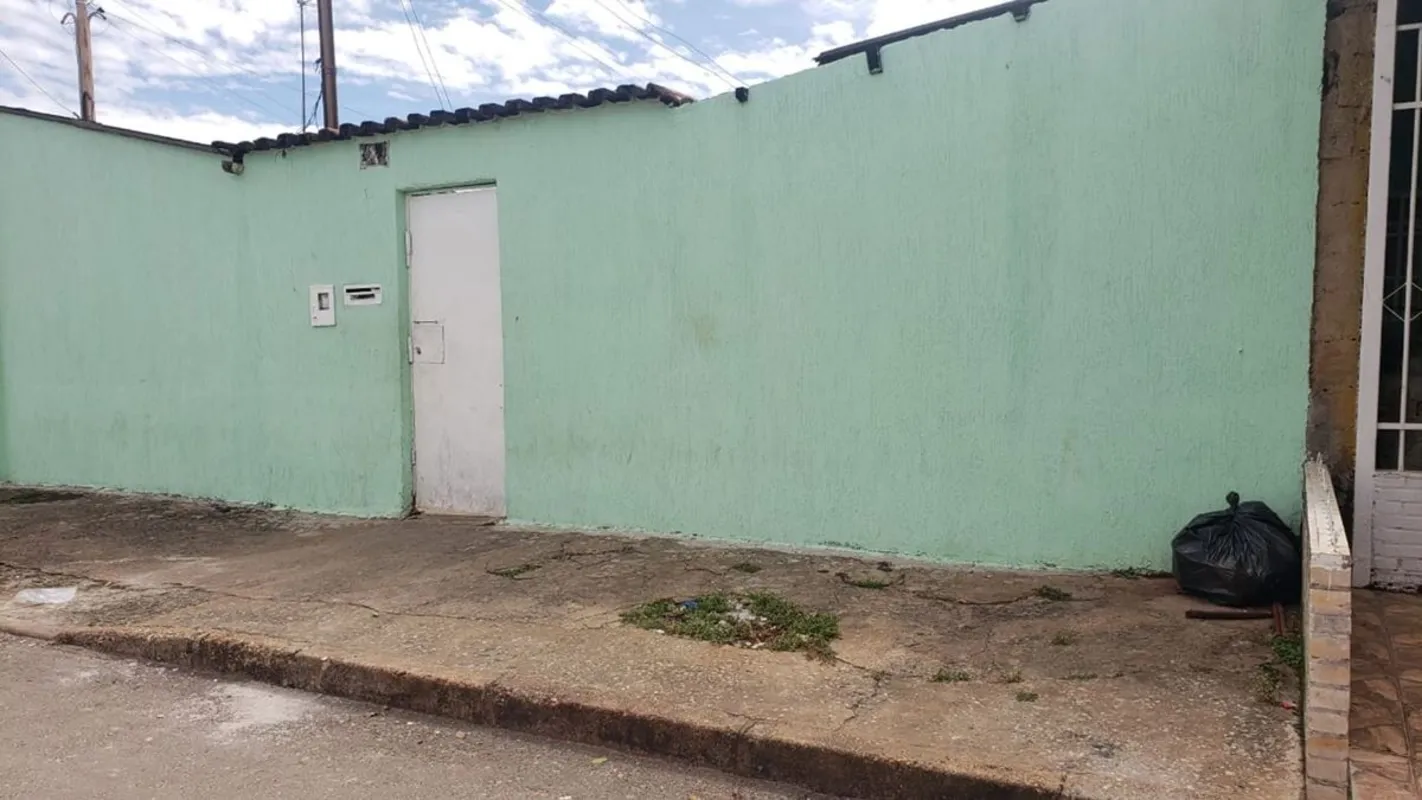Adiante agora sua aposentadoria, tenho renda de R$3.500/mês, situado na QNN 05. ...
