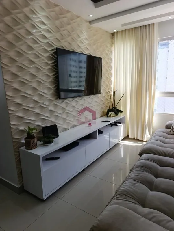 Fernandes & Coelho Imóveis apresenta este excelente apartamento de 64m² na QI 3,...