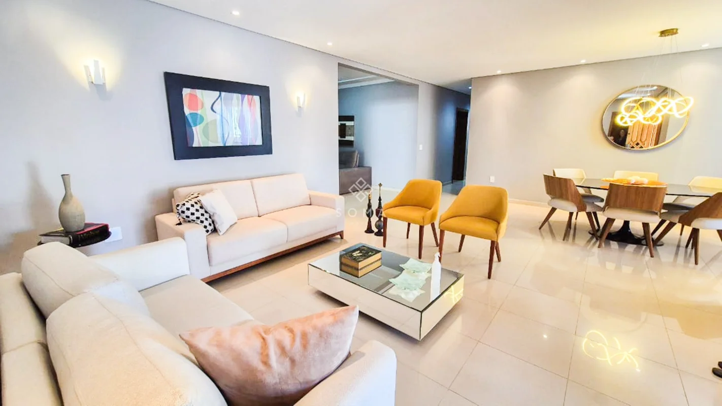 ESPECIFICAÇÕES DA CASA:- Projeto de iluminação- Sala ampla para dois ambientes, ...