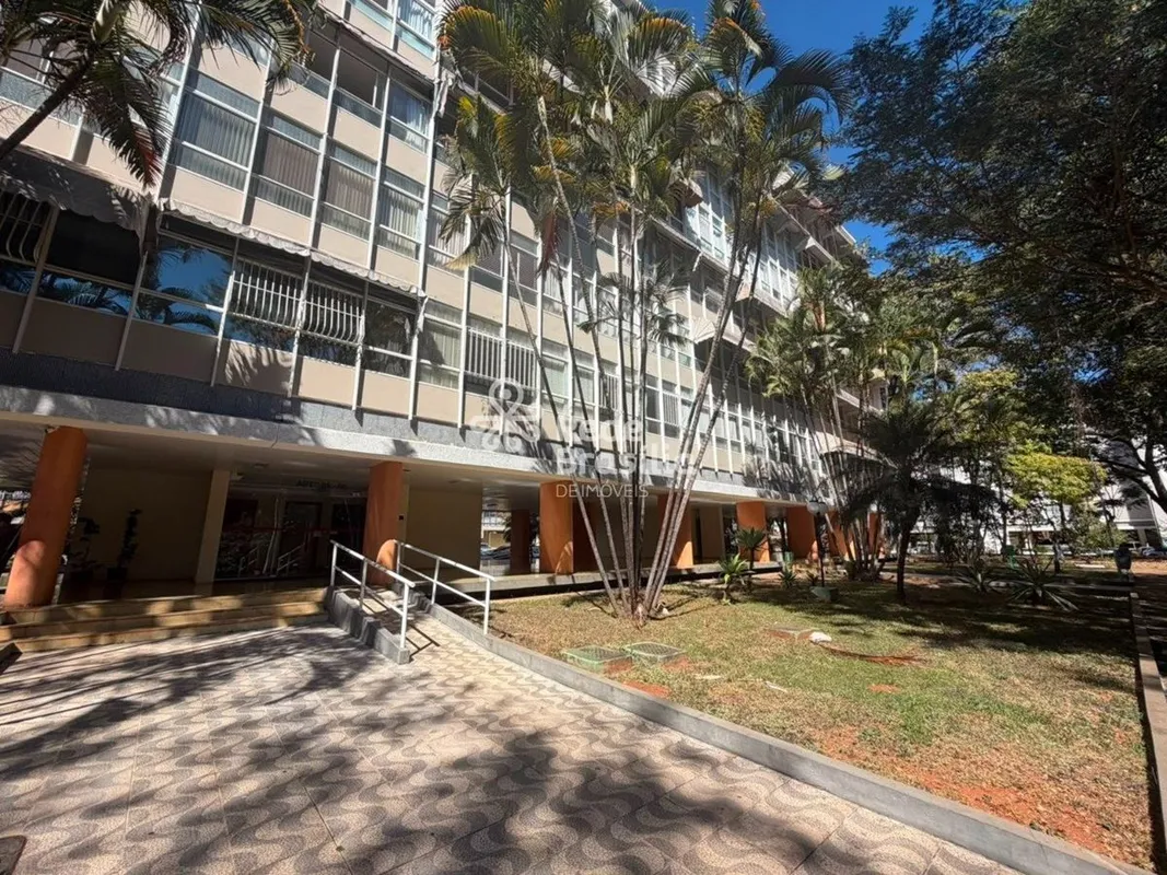 SQN 308 BLOCO H - ASA NORTEApartamento de 03 quartos, nascente, com vista livre!...