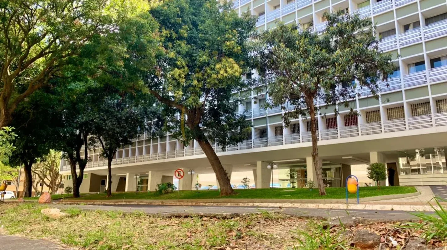 ACEITA FINANCIAMENTO E FGTS.ACEITA PERMUTA DE APARTAMENTO DE MENOR VALOR NAS REG...