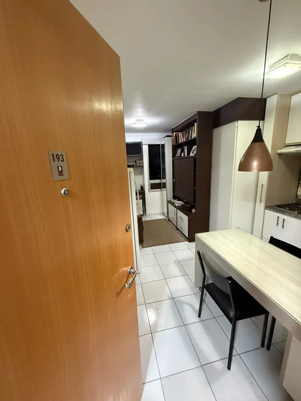 Descubra um apartamento acolhedor no Condomínio Edifício Espaço Vienna, localiza...