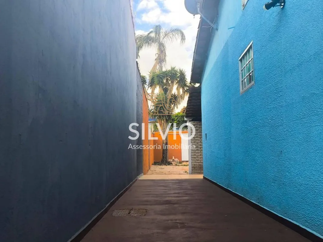 Casa à Venda em Condomínio Fechado – Segurança, Conforto e Excelente Localização...