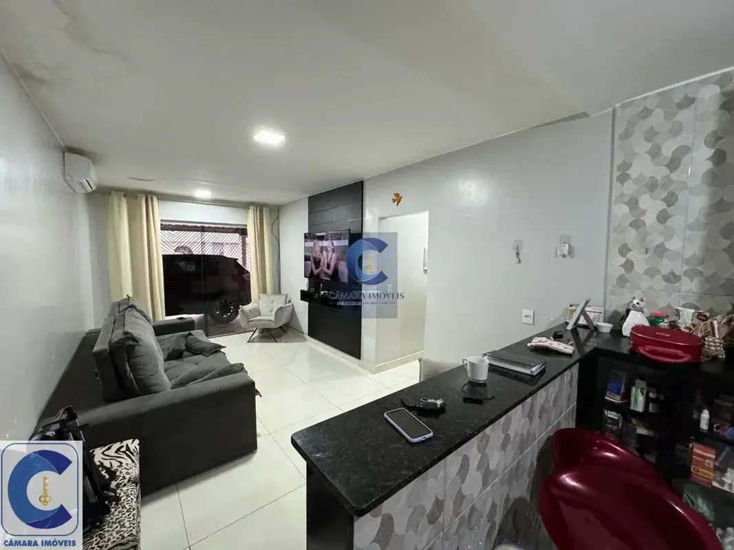 Excelente casa localizada na Ceilândia Norte!Casa composta por: Área útil de apr...