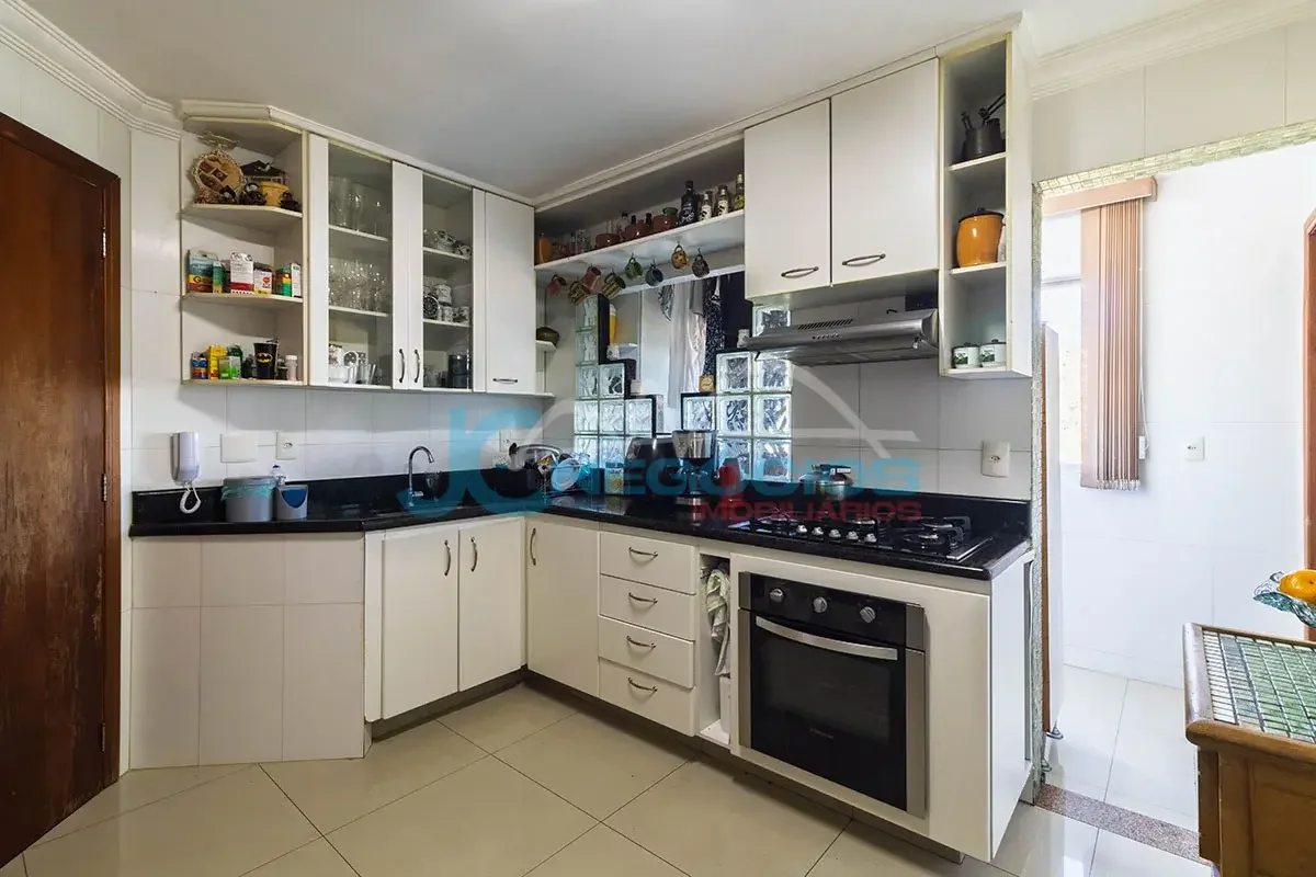 Apartamento amplo, versátil e pronto para receber seu projeto de vida!Encontrar ...