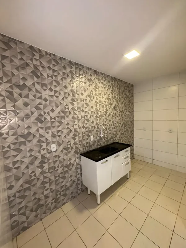 JDM IMOBILIÁRIA ALUGA:Kitnet na QSC 10 - Taguatinga- TÉRREO- 01 quarto- 01 banhe...