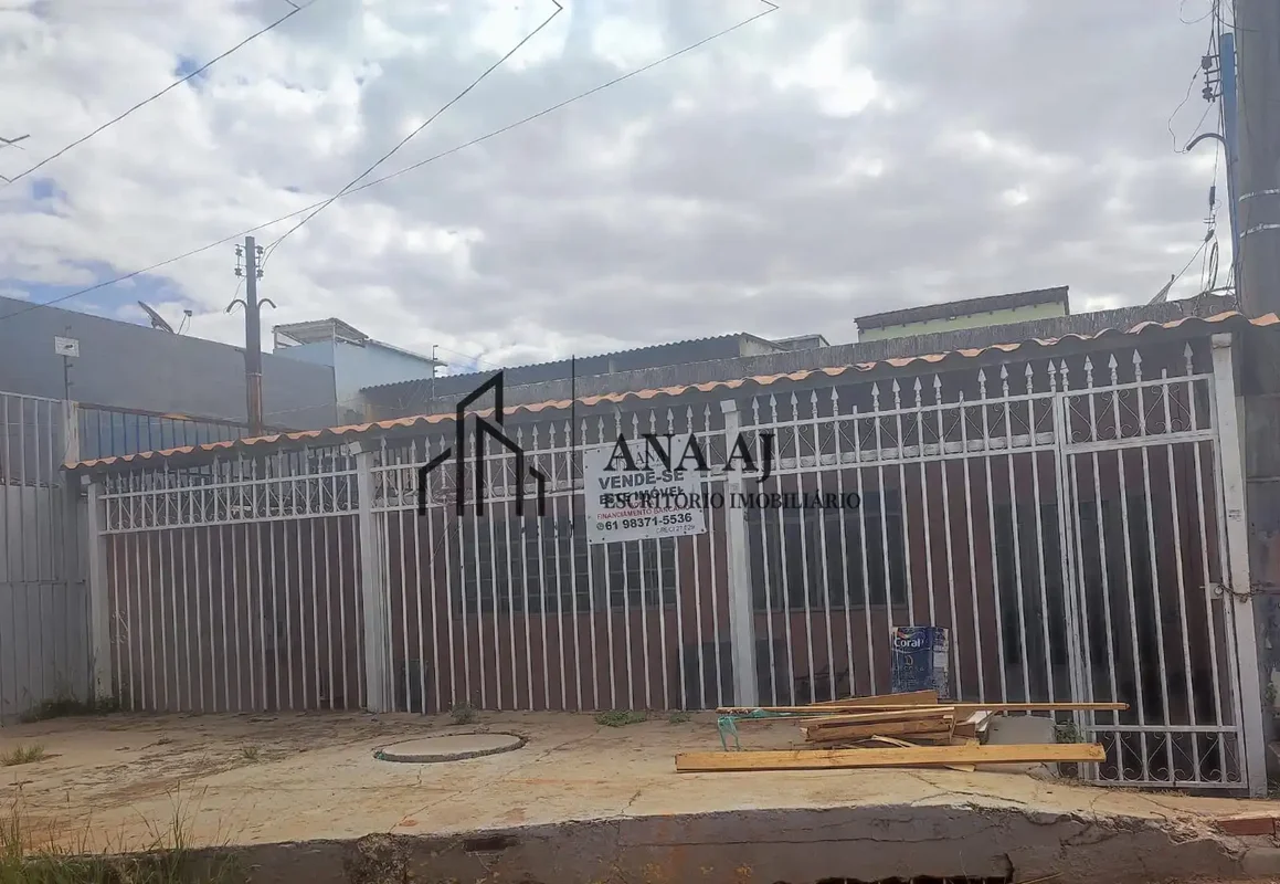ANA IMÓVEIS ANUNCIA:OPORTUNIDADE: CASA COM 115M², COM ESTRUTURA EM LAJE, LOCALIZ...