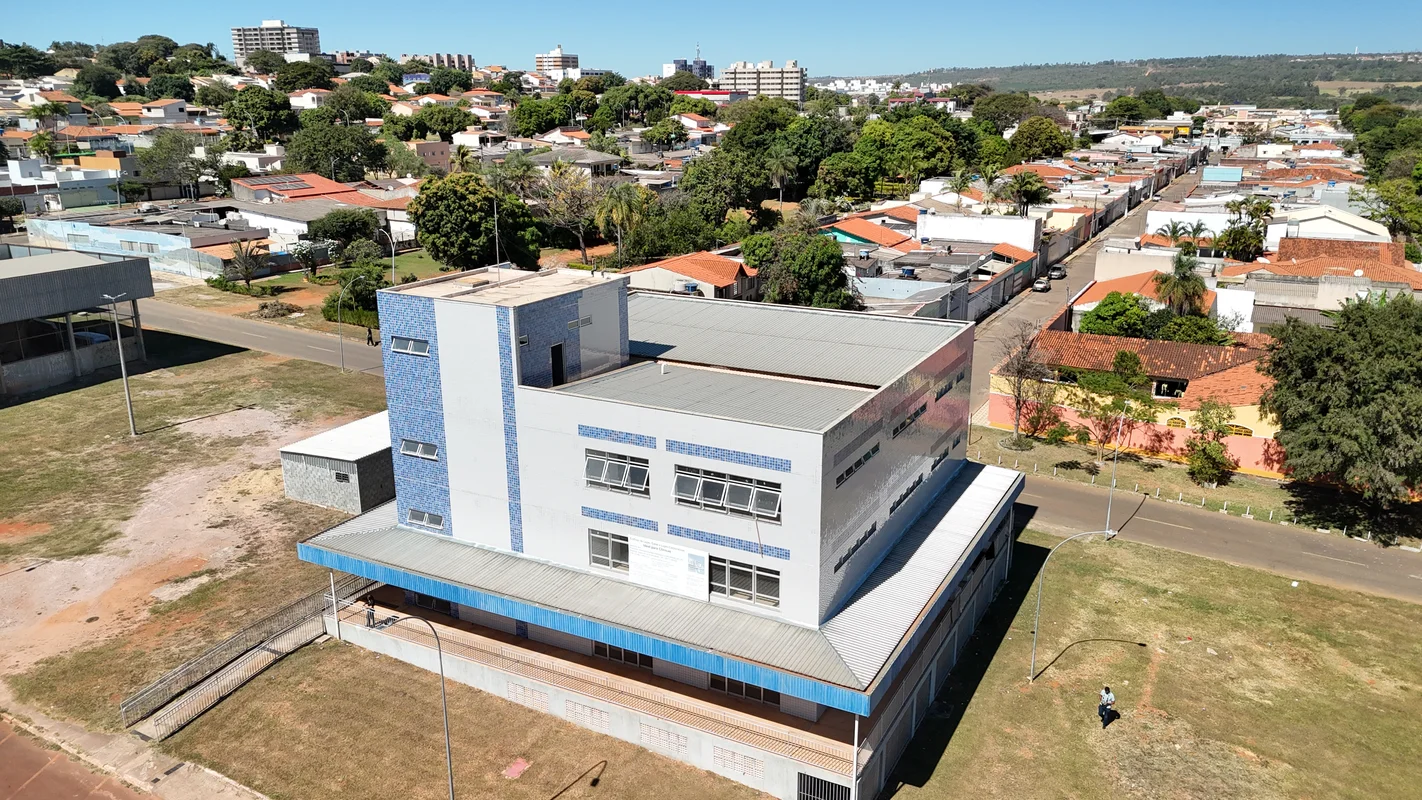 Oportunidade Comercial Diferenciada em Sobradinho — Edifício Corporativo com Laj...