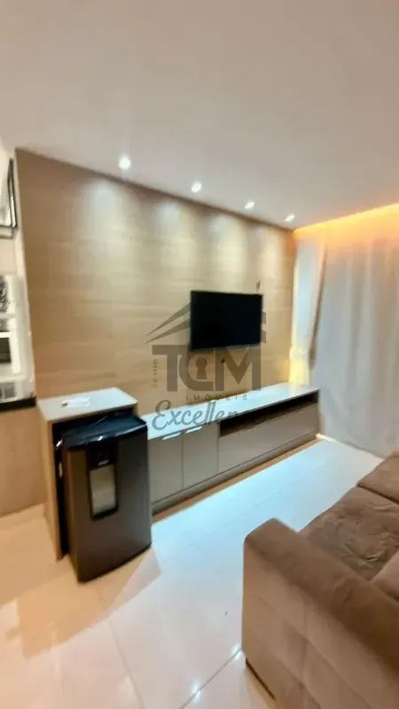 Apresentamos um excelente apartamento no condomínio Residencial Best Bueno, loca...