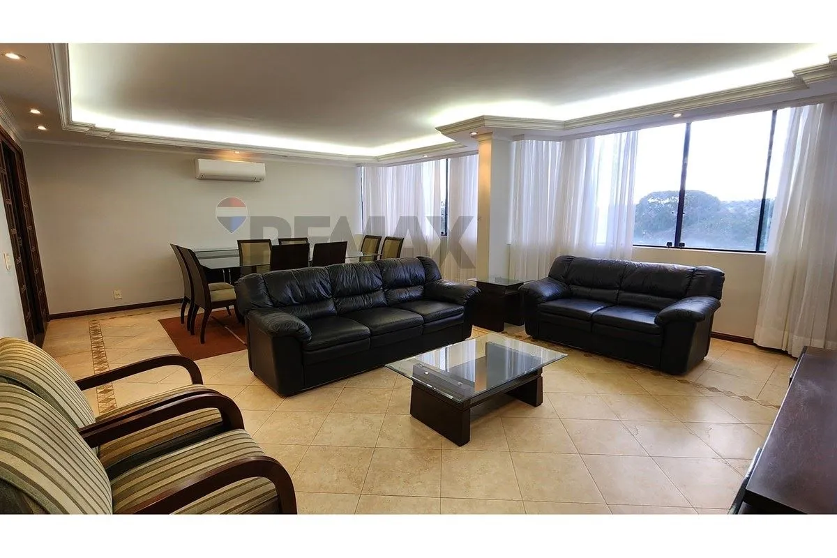 Excelente apartamento mobiliado na 312 Sul, Bloco J!Com 140m², este imóvel ofere...
