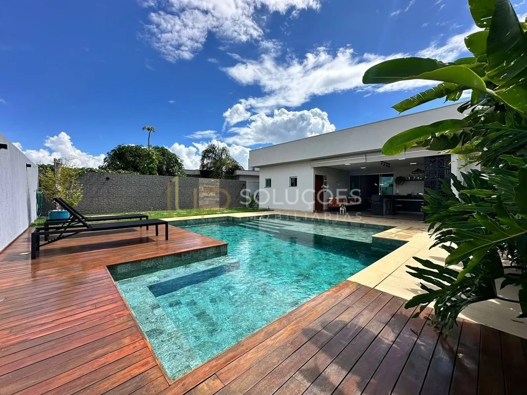 3 Suítes | 2 Garagem | Energia Solar | Terreno: 505m² | Construção: 230m² | R$1....