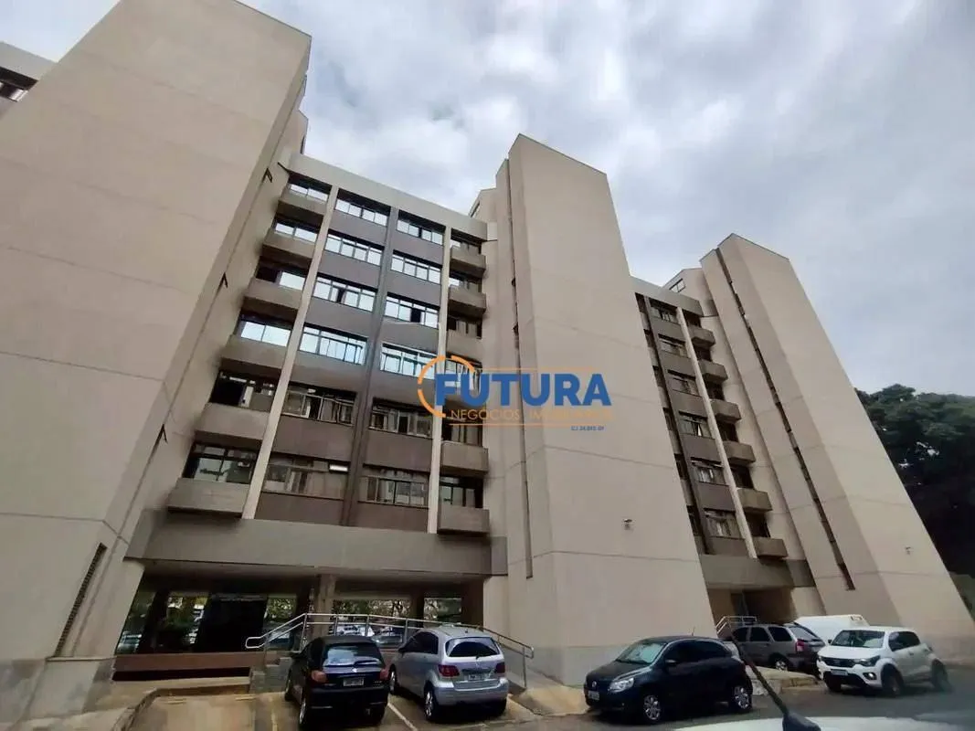 A FUTURA NEGÓCIOS IMOBILIÁRIOS disponibiliza para VENDA:Apartamento de 3 Quartos...