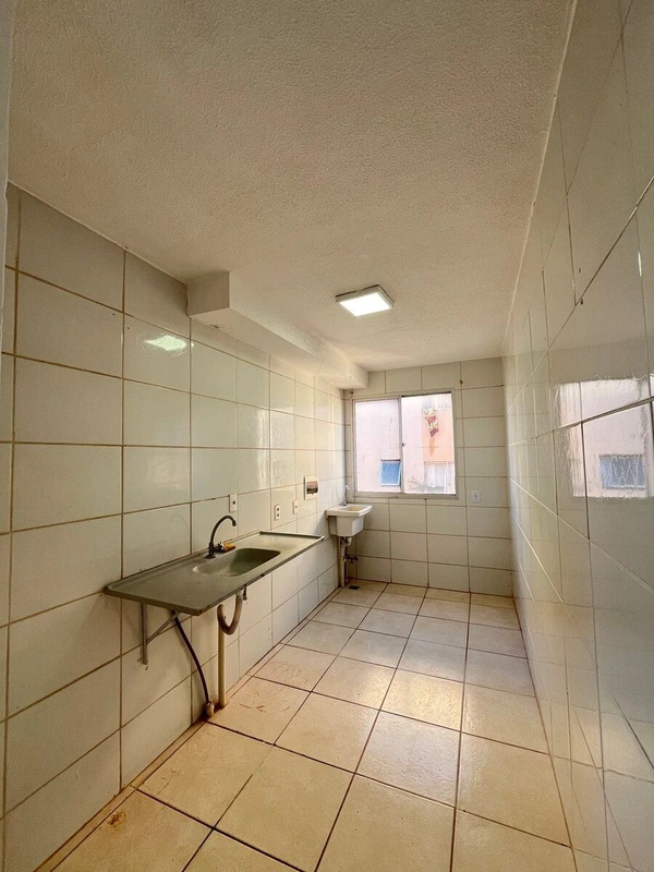 Descubra um aconchegante apartamento no coração de Paranoá, na Quadra 3 Conjunto...
