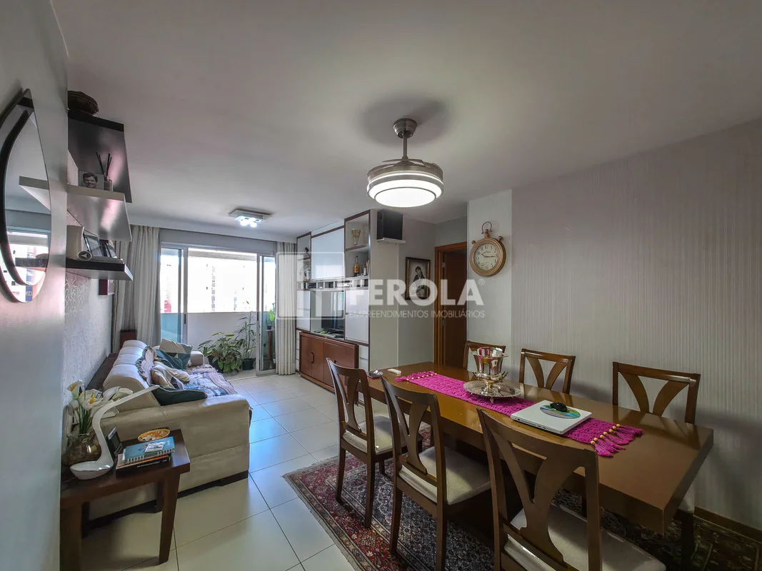 ?? NASCENTE, REFORMADO, 4 QUARTOS E COM POTENCIAL PARA 3 SUÍTES, RESIDENCIAL PIA...
