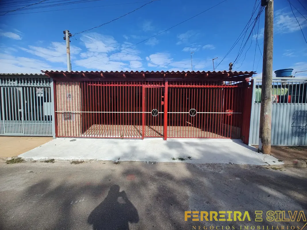 Casa à venda – Quadra 307 – Samambaia Sul.Casa localizada na Quadra 307 de Samam...