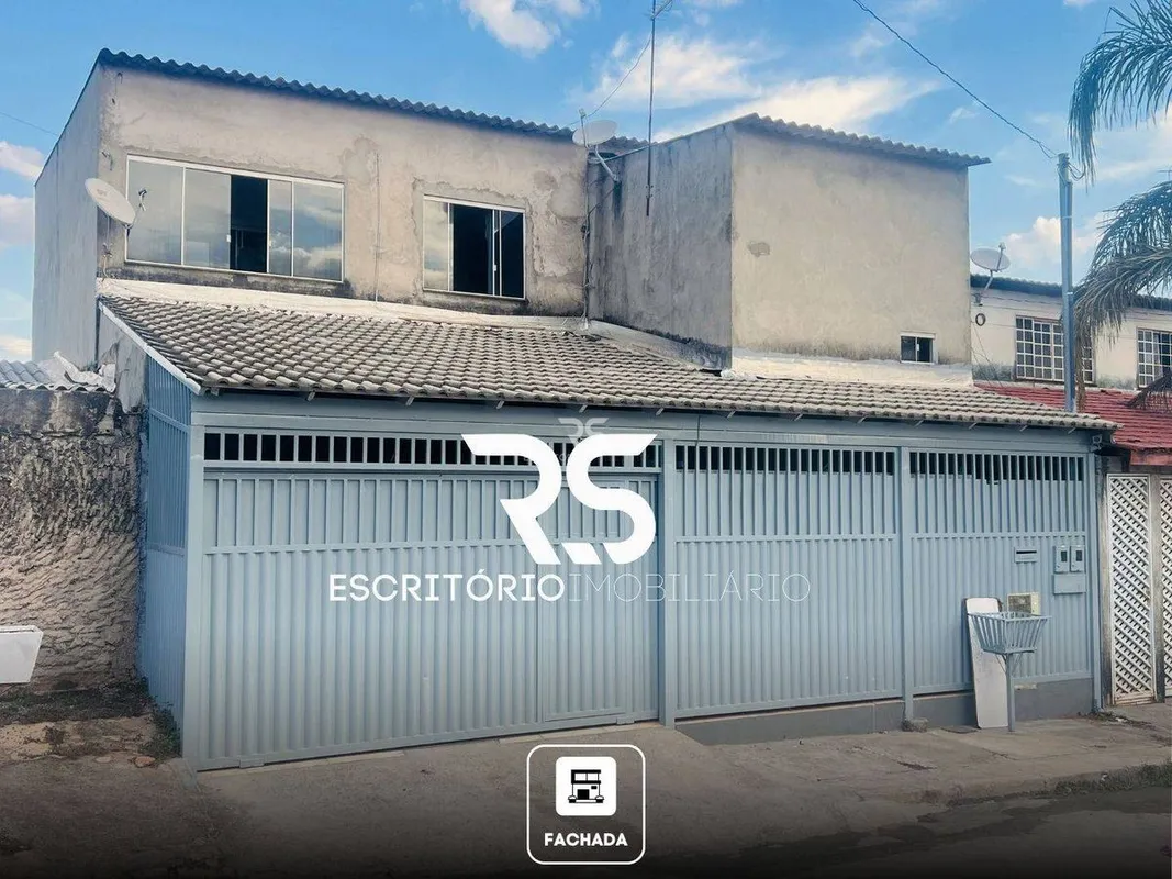 Apresentamos este sobrado espaçoso na Quadra 604 do Recanto das Emas, uma oportu...