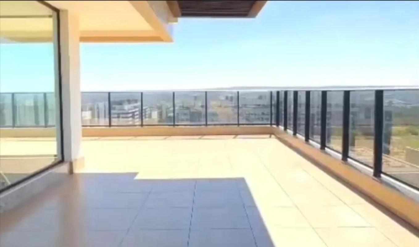 Descubra o melhor da vida em uma cobertura duplex exclusiva na SQNW 106, Noroest...