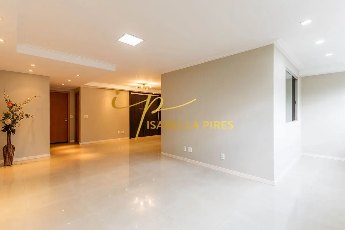 VENDE 167m² de área útil, sendo: 04 quartos, sendo 03 suítespadrão + 01 suíte MA...