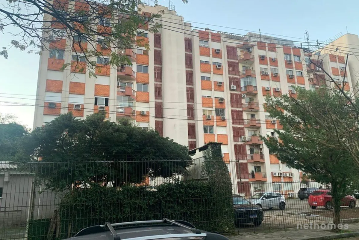 Está à procura de um espaço contemporâneo para chamar de lar? Descubra esta rara...