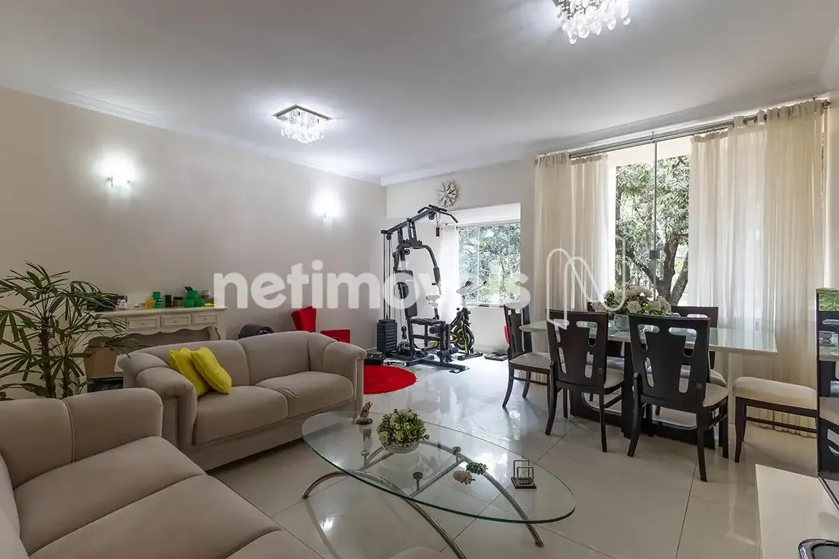 Se você procura conforto, iluminação natural e uma localização privilegiada no c...