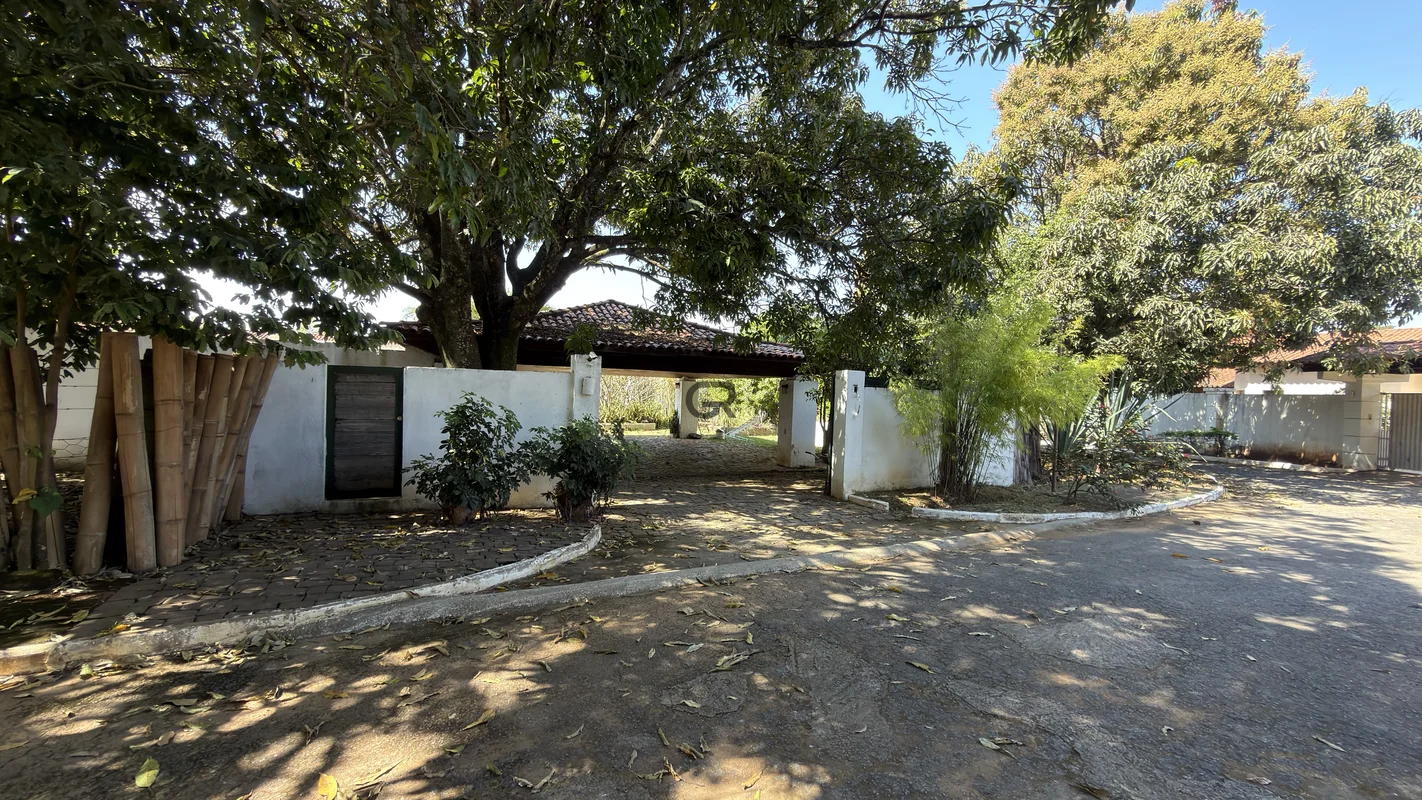 ?? Uma oportunidade rara no Park Way!Se você busca espaço, exclusividade e um te...