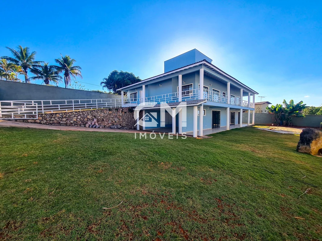 GM IMÓVEIS VENDE EXCELENTE CASA NO CONDOMINIO VIVENDAS COLORADO IIÁrea do lote: ...