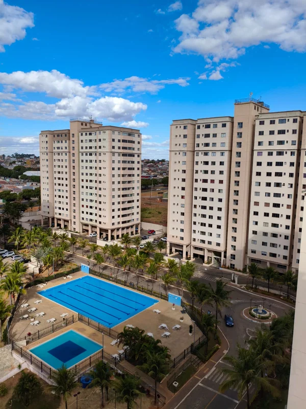 Descubra um apartamento perfeito para você na QNO 12 Área Especial C, no coração...