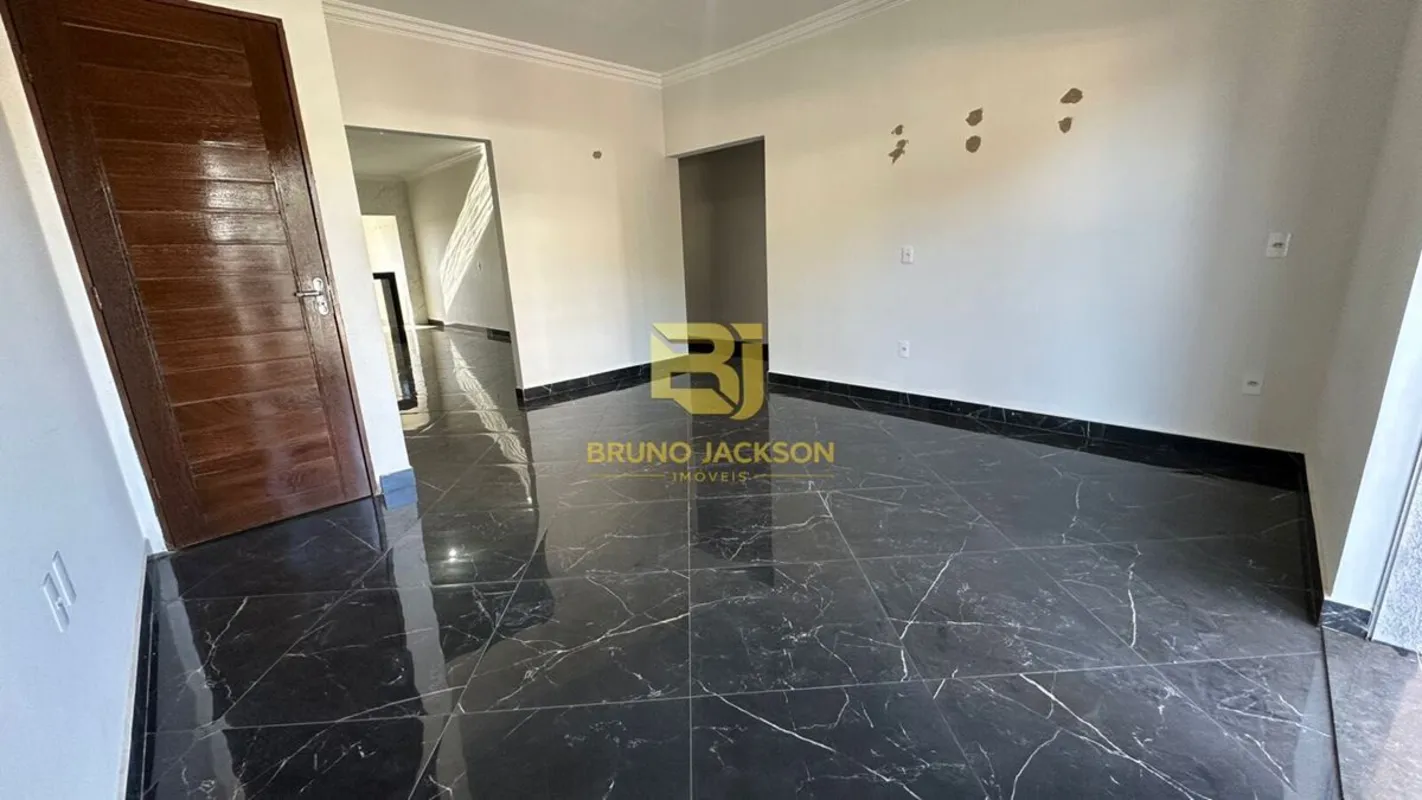 Imóvel comercial + residencial na av tiradentes Lote de 666 metros Galpão amplo ...