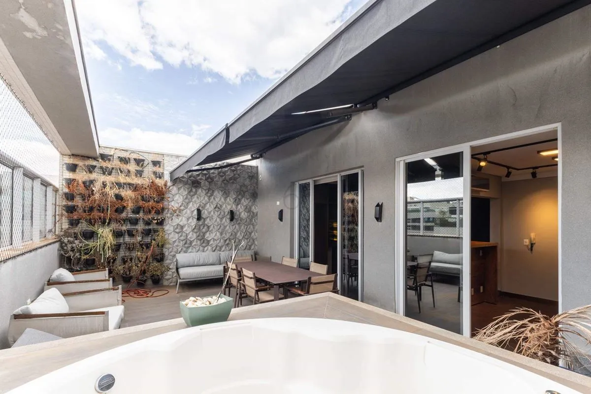 201,76 m² | 3 Quartos | 2 Suítes | 2 Vagas de Garagem | Área Gourmet Privativa |...