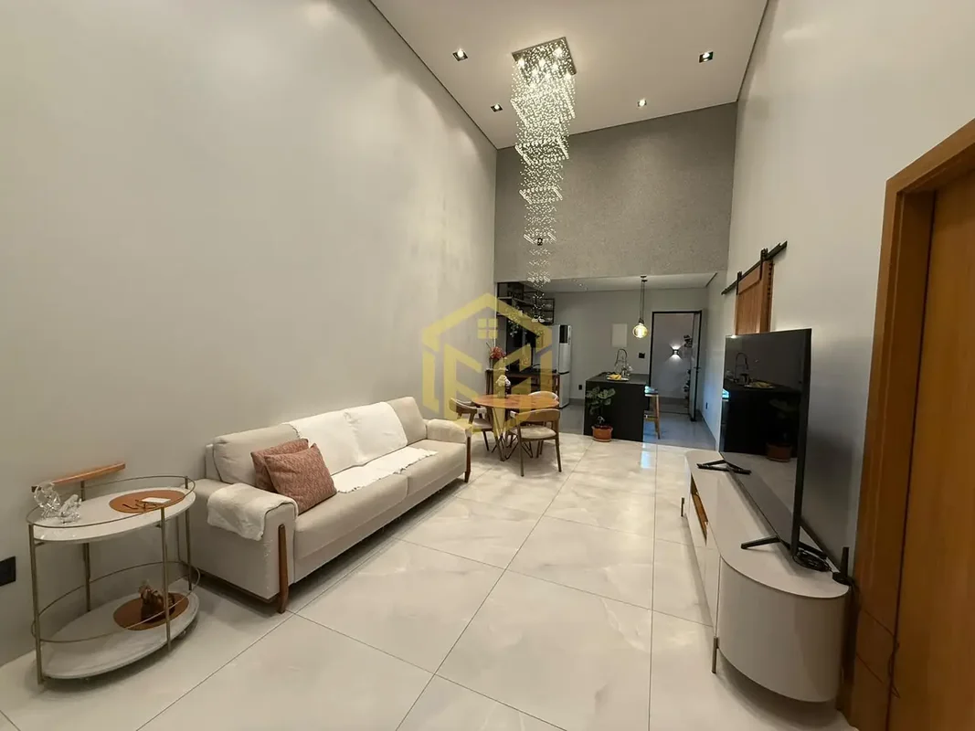 ? Uma casa glamourosa, cheia de charme e pronta para morar! ?Imagine viver em um...