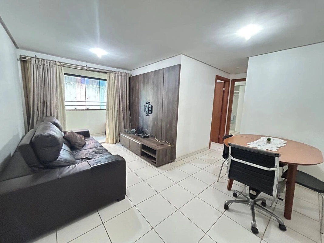 Descubra o conforto e a praticidade de morar no apartamento mobiliado no Chamoni...