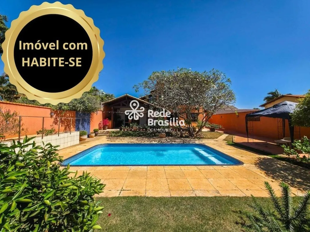 Casa ampla e sofisticada com 5 suítes no terreno de 650 m², com Habite-seSão 395...