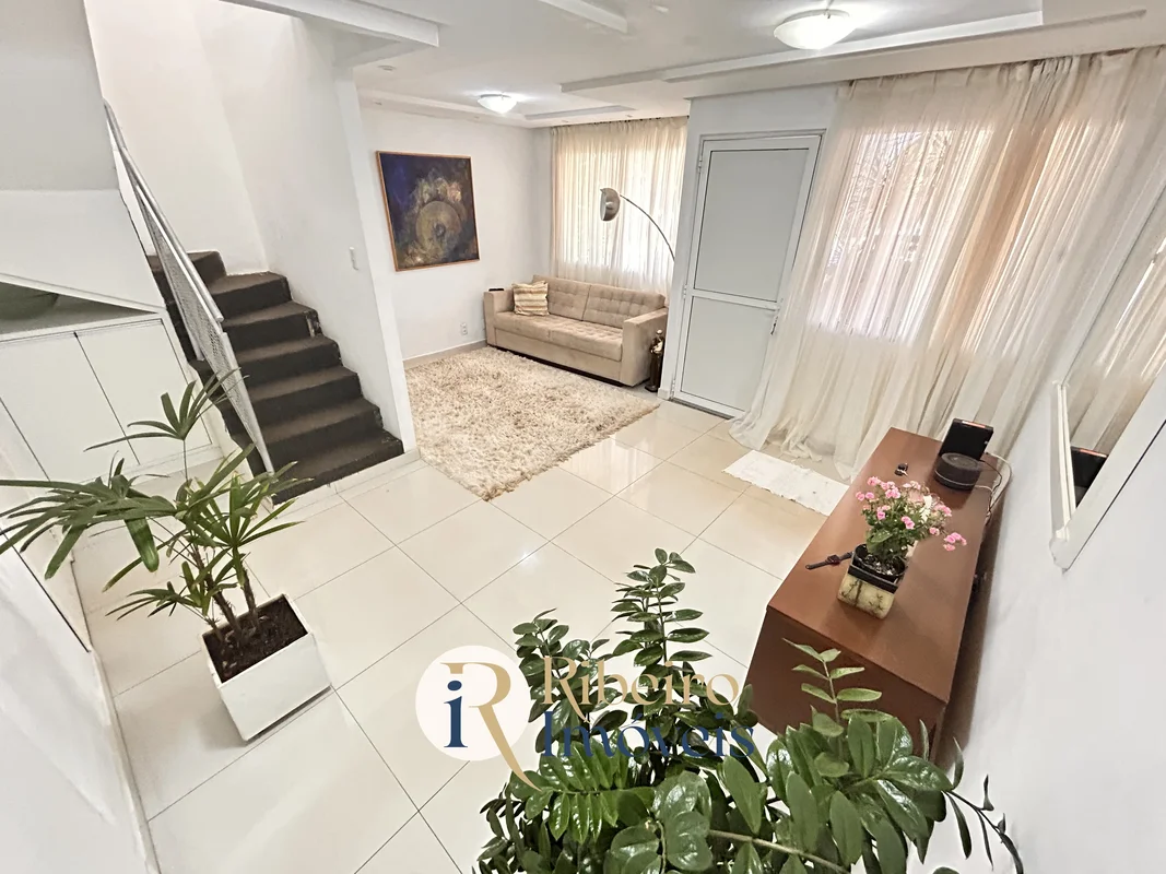 Ribeiro Imóveis anuncia casa para venda:A oportunidade de morar ou investir em u...