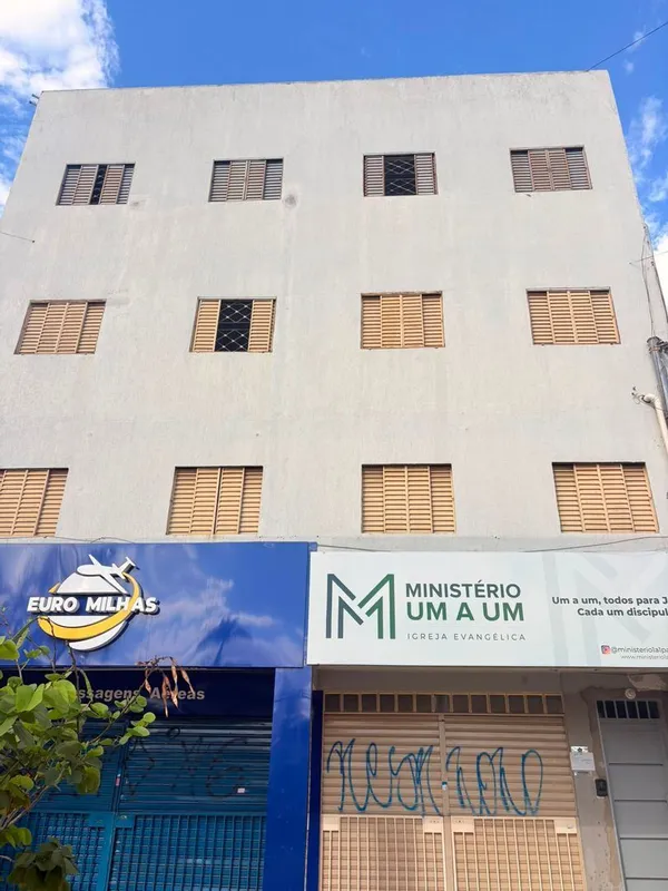Apartamento O imóvel conta com: 2 quartos; Sala integrada com a cozinha;Área de ...
