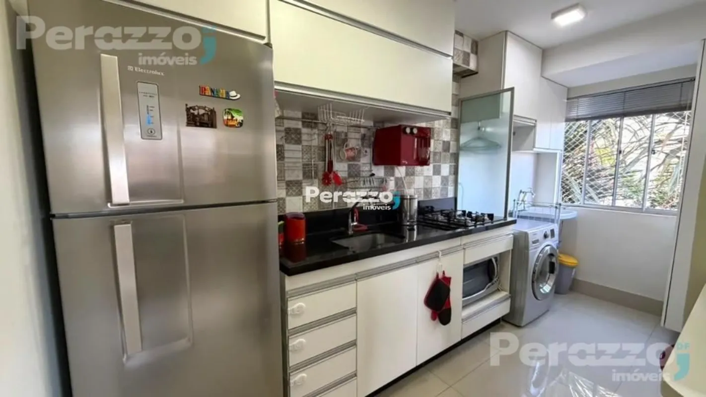 Oportunidade Única | Apartamento de 2 Quartos Situado no 1º Pavimento | Armários...