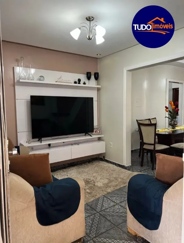 Imobiliária Tudo Imóveis CRECI Jurídico 23.925-DF Linda casa à venda, em Santa M...