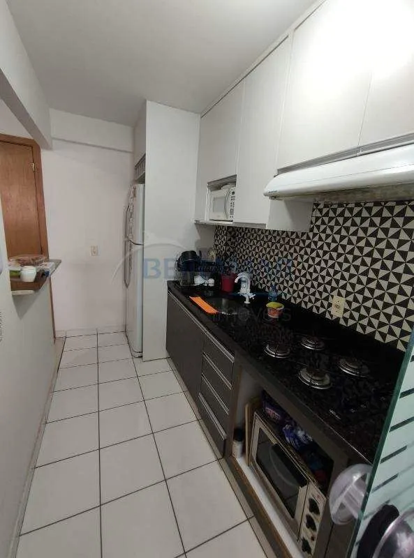 Apartamento de 2 Quartos com Suíte e Armários Planejados - Residencial Top Life ...