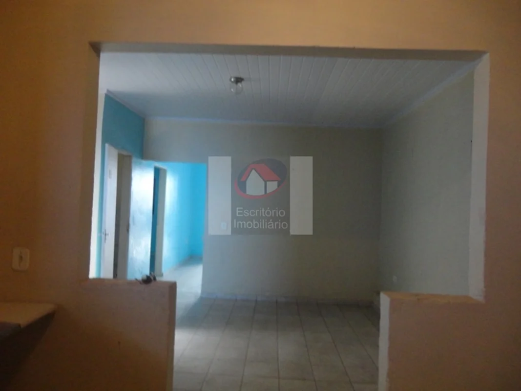 Descubra uma oportunidade confortável e prática para morar no Recanto das Emas, ...