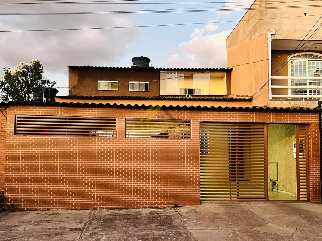 Casa com 4 Quartos (1 Suíte) + Edícula Independente – QNN 4 | Ceilândia Sul/DFEx...