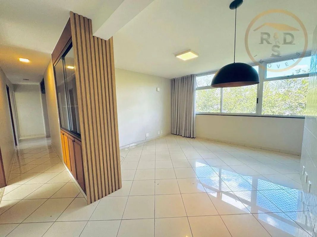 À VENDA/ SQS 406/ ASA SUL/ 3 QUARTOS/ SUÍTE/ ELEVADOR/ NASCENTE/ VAZADO/ 89 m² F...