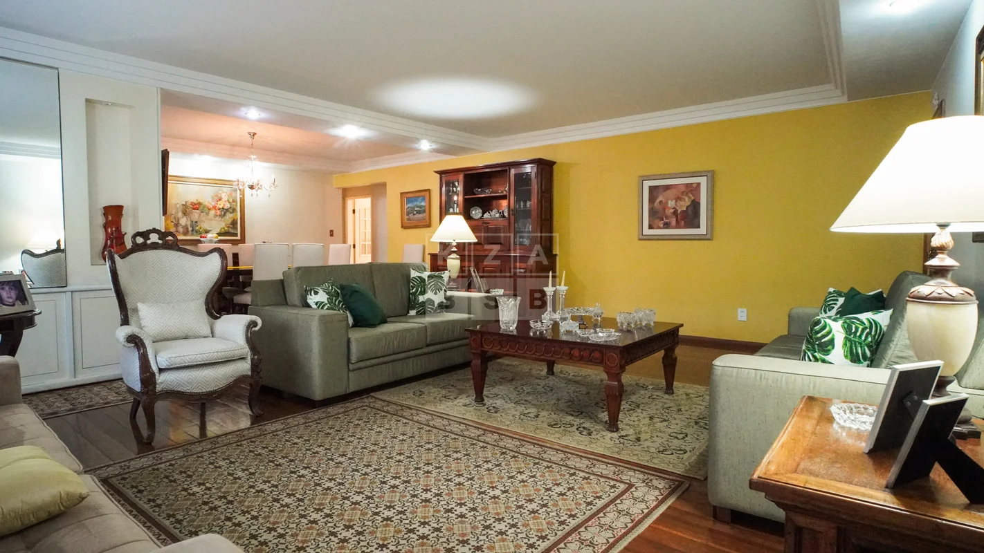 Apartamento de 192m² | 4 Quartos | Vista Livre | Nascente | Asa SulAlguns imóvei...