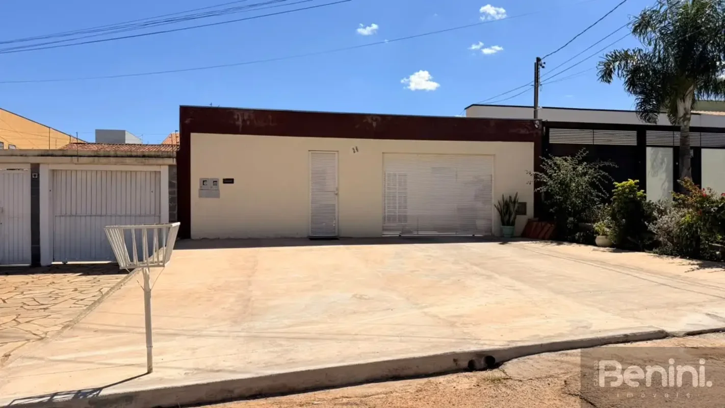 CASA TÉRREA À VENDA | QSC 13, TAGUATINGA SUL* Valor: R$ 700.000,00* Documentação...
