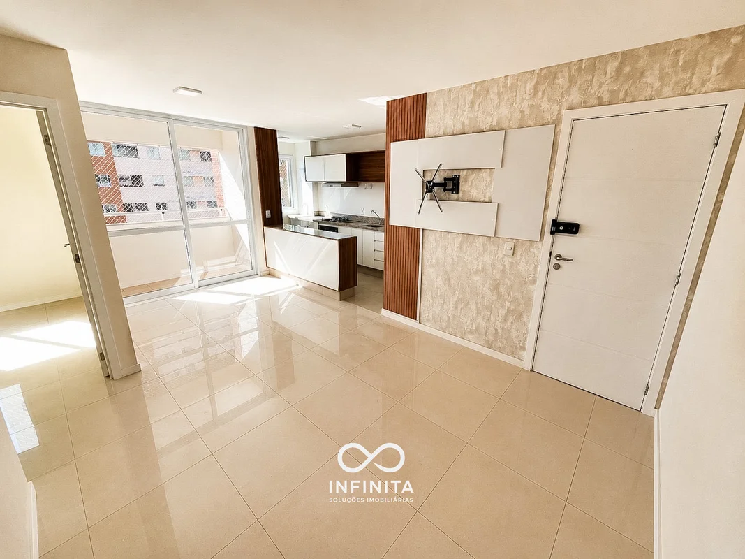 Nascente, com duas vagas de garagem cobertas.Apartamento de 2 quartos, sendo 1 s...