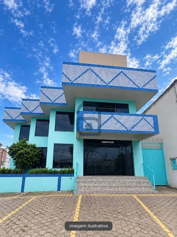 Excelente oportunidade para empresas que buscam um prédio comercial amplo, funci...