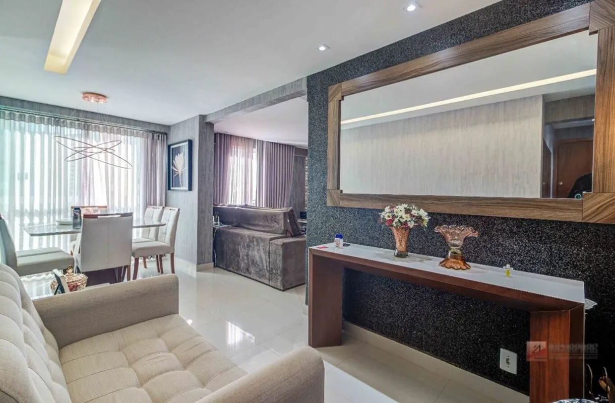  SOFISTICADO!!! ELEGANTE!!!  apartamento totalmente reformado, com fino e alto p...