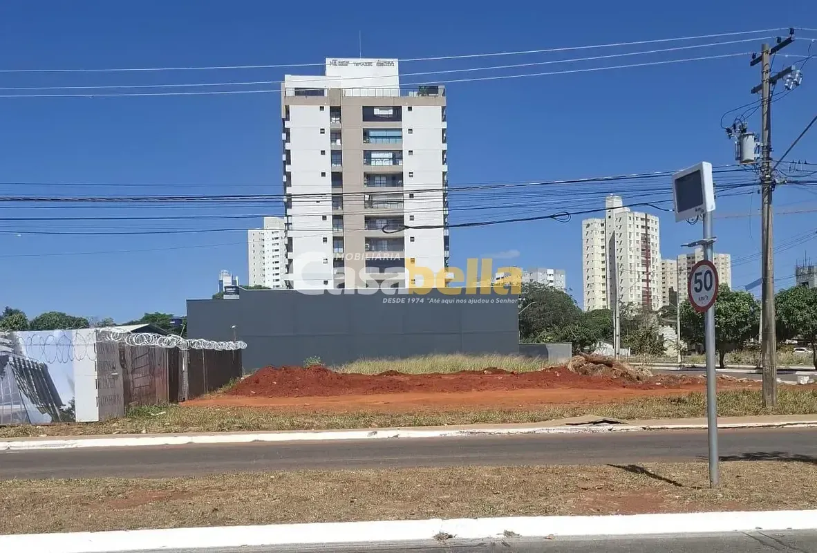 Excelente oportunidade para investidores e incorporadores!Terreno com 1.743,10m²...